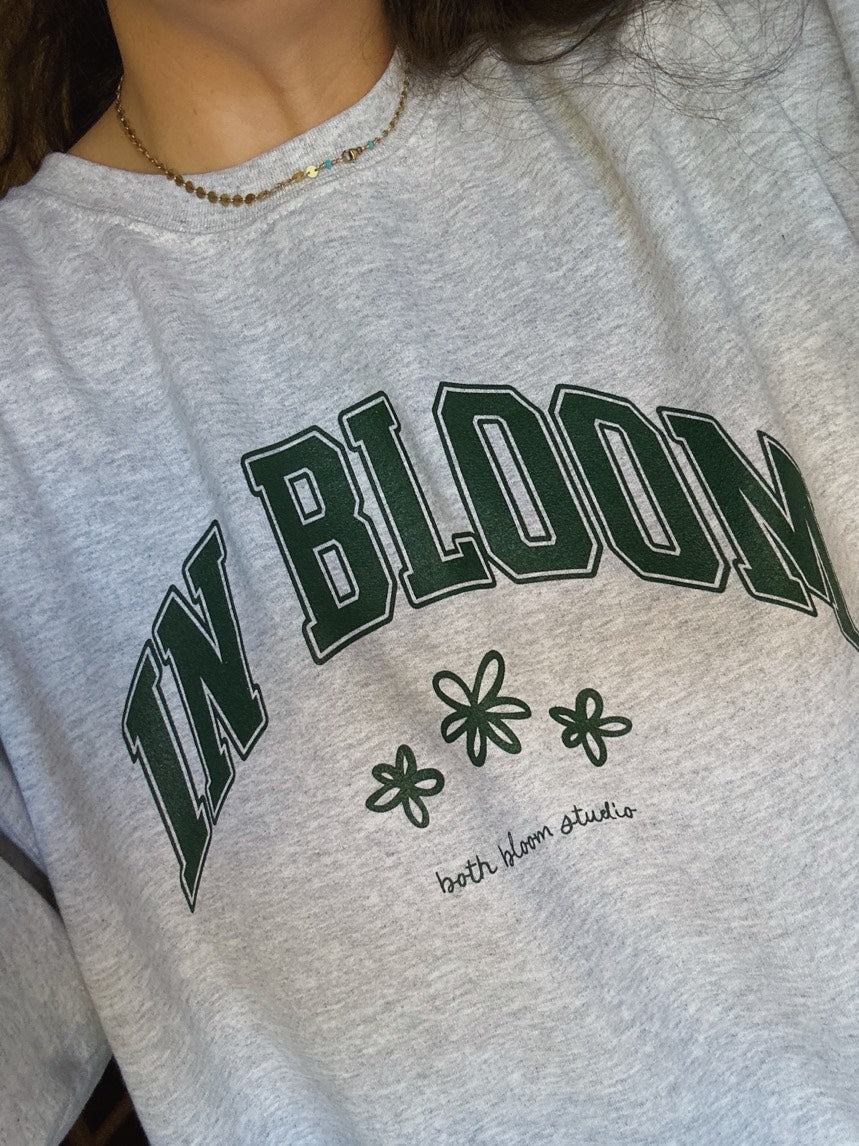 Branded Crewneck🦋