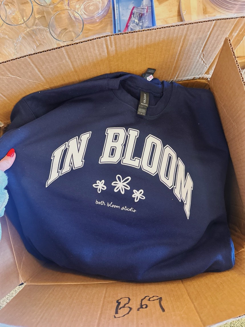 Branded Crewneck🦋